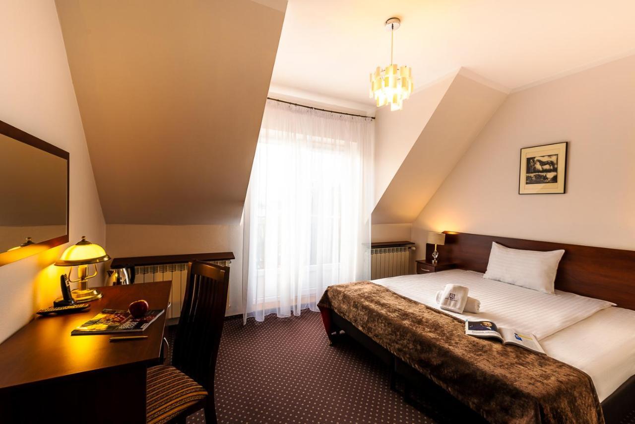 Hotel Kasztelan Dobczyce Εξωτερικό φωτογραφία