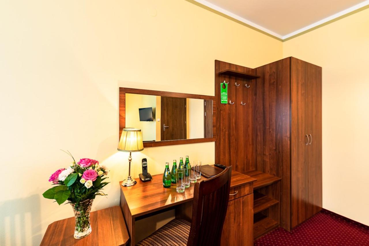 Hotel Kasztelan Dobczyce Εξωτερικό φωτογραφία